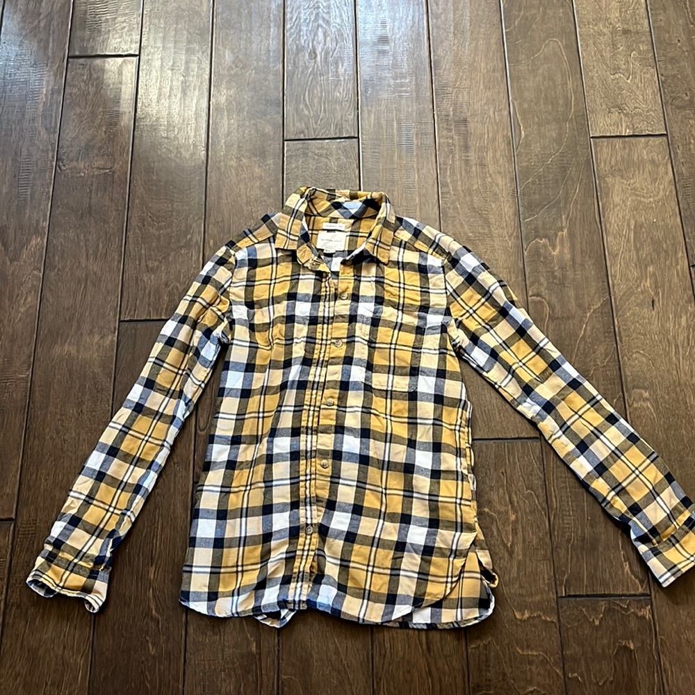 AMERICAN EAGLE YELLOW FLANNEL SIZE XS NEW CONDITION BOYFRIEND FIT